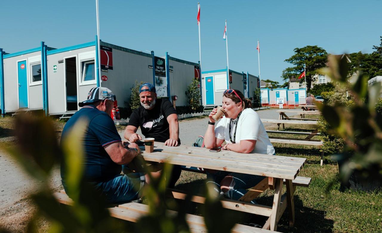 Iomtt Village At Isle Of Man Tt Douglas Exterior foto